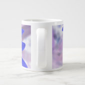 雪の栄光ショッキング青いマグカップ ジャンボコーヒーマグカップ (裏面)