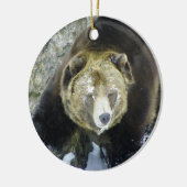 雪の灰色グマのポートレート セラミックオーナメント (左)
