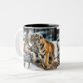 雪の玉の子が三つ ツートーンマグカップ (正面左)