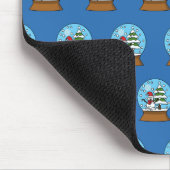 雪の球体雪だるまと松の木 マウスパッド (コーナー)