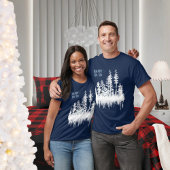 雪の白い森の夜の空の野生の馬ハッピーホーホ Tシャツ