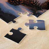 雪の白熱［赤熱］光を放つ多い冬の窓にハヌカー（ユダヤ教）メノラー ジグソーパズル (側面)