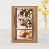 雪の窓の中の平和な猫のクリスマスカード カード (黄色い花)