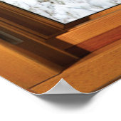 雪の窓の中の雄の鹿の幻想ポスター ポスター (角)