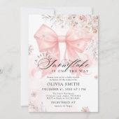 雪の結晶がやってくる 女の子のベビーシャワー 招待状 (正面)