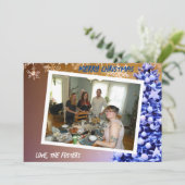 雪の結晶とクリスマスツリーの家族写真 ホリデー シーズンカード (スタンド正面)