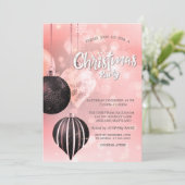 雪の結晶と赤いボール クリスマスシーズンにぴったりなパーティー招待状 招待状 (スタンド正面)