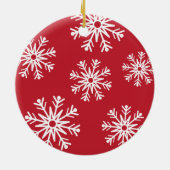 雪の結晶の赤い初めてのクリスマスの新しいホーム写真 セラミックオーナメント (裏面)