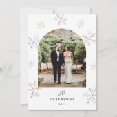 雪の結晶ホリデー新婚夫婦アーチ写真クリスマス シーズンカード (正面)