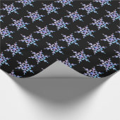 雪の結晶、パステル虹色の結晶の上に黒 ラッピングペーパー (角)