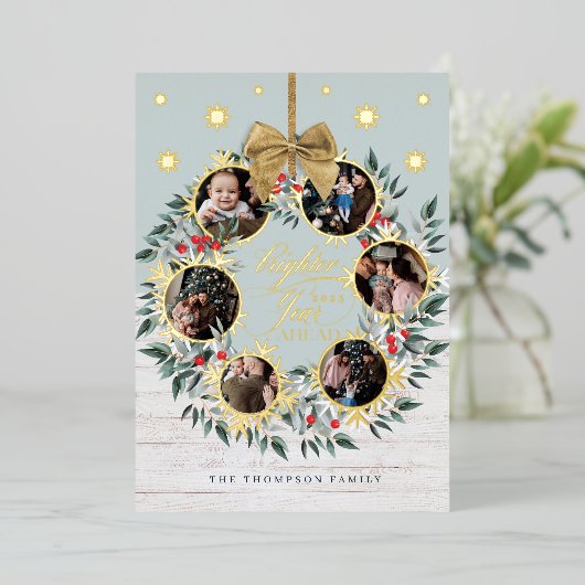 雪の結晶 フォト コラージュ リース ネイビー & ホワイト ウッド 箔シーズンカード (立ち正面)