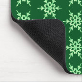 雪の結晶、濃い緑色の背景に薄い緑色の結晶 マウスパッド (コーナー)