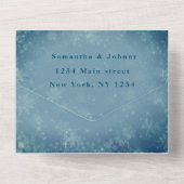 雪の結晶 雪 青 冬のワンダーランド ウェディング オール オールインワン招待状 (裏面)