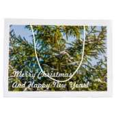 雪の緑のクリスマスツリー ラージペーパーバッグ (裏面)