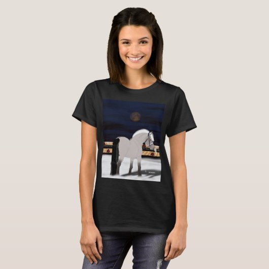 雪の美しいノルウェーのフィヨルドの馬 Tシャツ (正面フル)