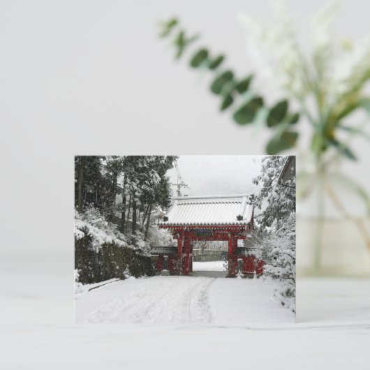 雪の赤い寺門 ポストカード (スタンド正面)