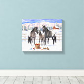 雪の農場のグララグレーアパロオーサ馬 キャンバスプリント (インサイチュ (ウッドフロア))