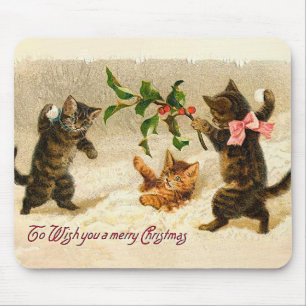 雪の遊中の猫のクリスマス マウスパッド