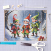 雪の降る夜の幸せな小妖精や小人 薄葉紙 (クラフト)