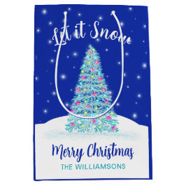 雪の青クリスマスツリーの休日 ミディアムペーパーバッグ