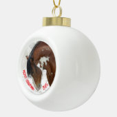 雪の馬のクリスマスに馬 セラミックボールオーナメント (右)