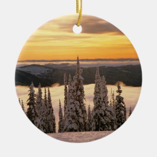 雪の高山の景色 セラミックオーナメント (正面)