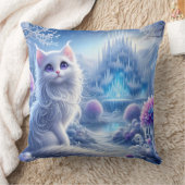 雪の魔法の世界にいる優雅な白猫 クッション (ブランケット)