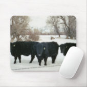 雪の黒い牛 マウスパッド (マウス)