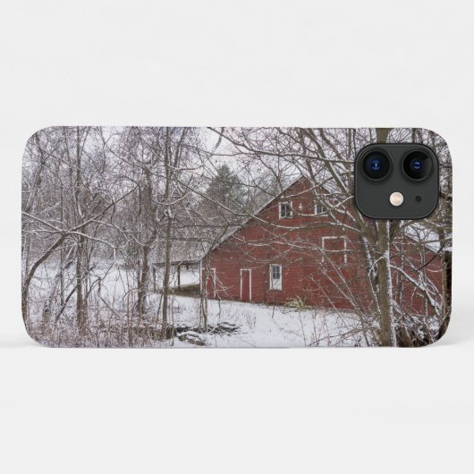 雪のiPhoneケースの赤い納屋 Case-Mate iPhoneケース (裏面(横))