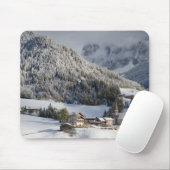 雪のmousepadの小さい高山の村 マウスパッド (マウス)