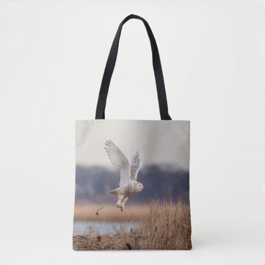 雪ふくろうが離陸 トートバッグ (正面)