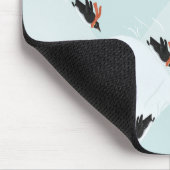 雪よくはしゃぐ模様のペンギン マウスパッド (コーナー)