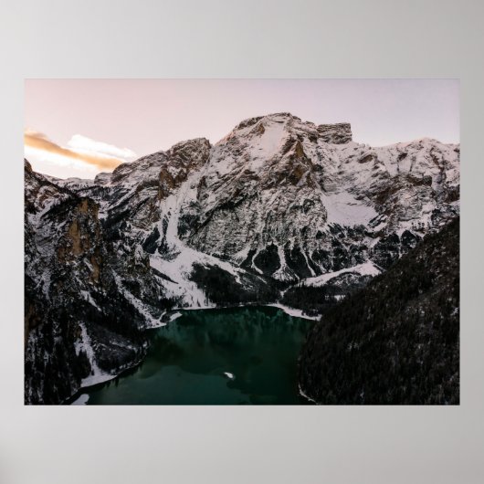 雪をかぶった山々 ポスター (正面)