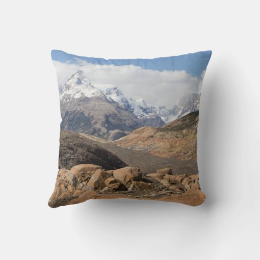 雪をかぶった山 クッション (裏面)