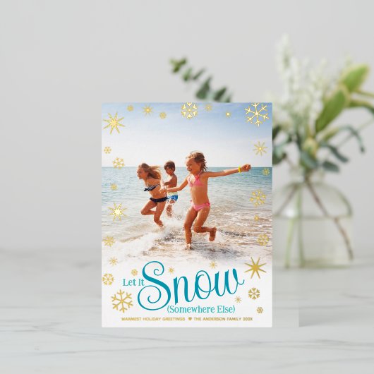 雪を別の場所に置くビーチ写真実在金ゴールド 箔シーズンポストカード (立ち正面)