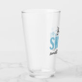 雪を別の場所に降らせる – 冬おもしろいのデザイン タンブラーグラス (右)