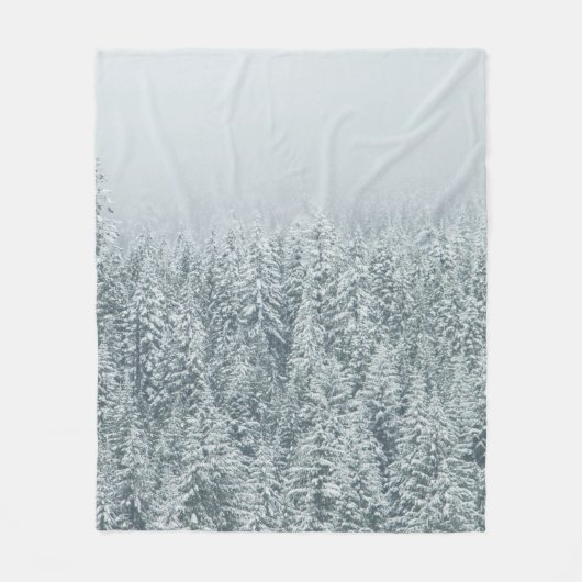 雪を覆う木 フリースブランケット (正面)