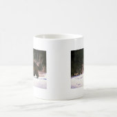 雪を通るミシガン州人のランニング コーヒーマグカップ (中央)