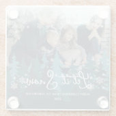 雪を降らせる |雪の松の木のクリスマスフォト ガラスコースター (裏面)