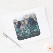 雪を降らせる |雪の松の木のクリスマスフォト スクエアシール (封筒)