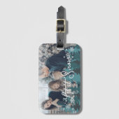 雪を降らせる |雪の松の木のクリスマスフォト ラゲッジタグ (正面縦)