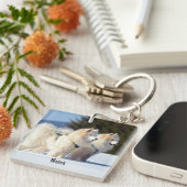 雪パーソナライズされたの中でサモエイ犬 キーホルダー (正面右)