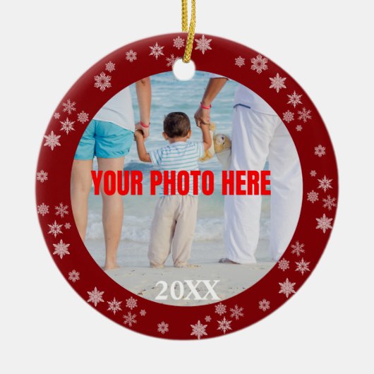 雪パーソナライズされた雪の縁どクリスマス セラミックオーナメント (正面)