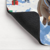 雪フランスのの中で走ブルドッグのクリスマス帽子 マウスパッド (コーナー)