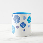 雪モダンが積もって雪が降る ツートーンマグカップ (中央)