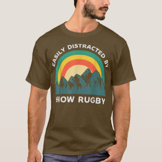 雪ラグビーの冬のスポーツに容易おもしろいに気を取られる Tシャツ