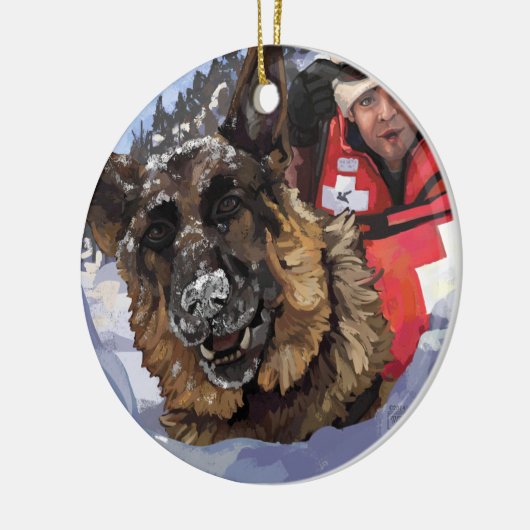 雪中のドイツのシェパードの捜索と救助 セラミックオーナメント (左)