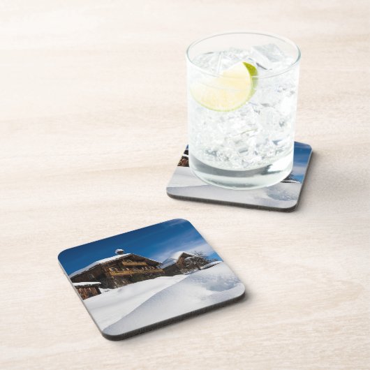 雪伝統的の中の木製の客室 コースター (右側)