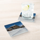 雪伝統的中の木の戸棚 ガラスコースター (アングル)