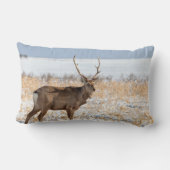 雪原のシカスタッグ |日本 ランバークッション (裏面)